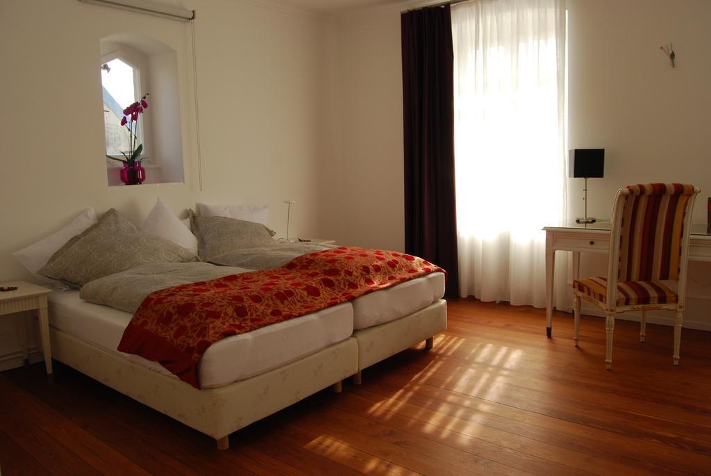 Alte Apotheke Bed & Breakfast Karlsbad Quarto foto